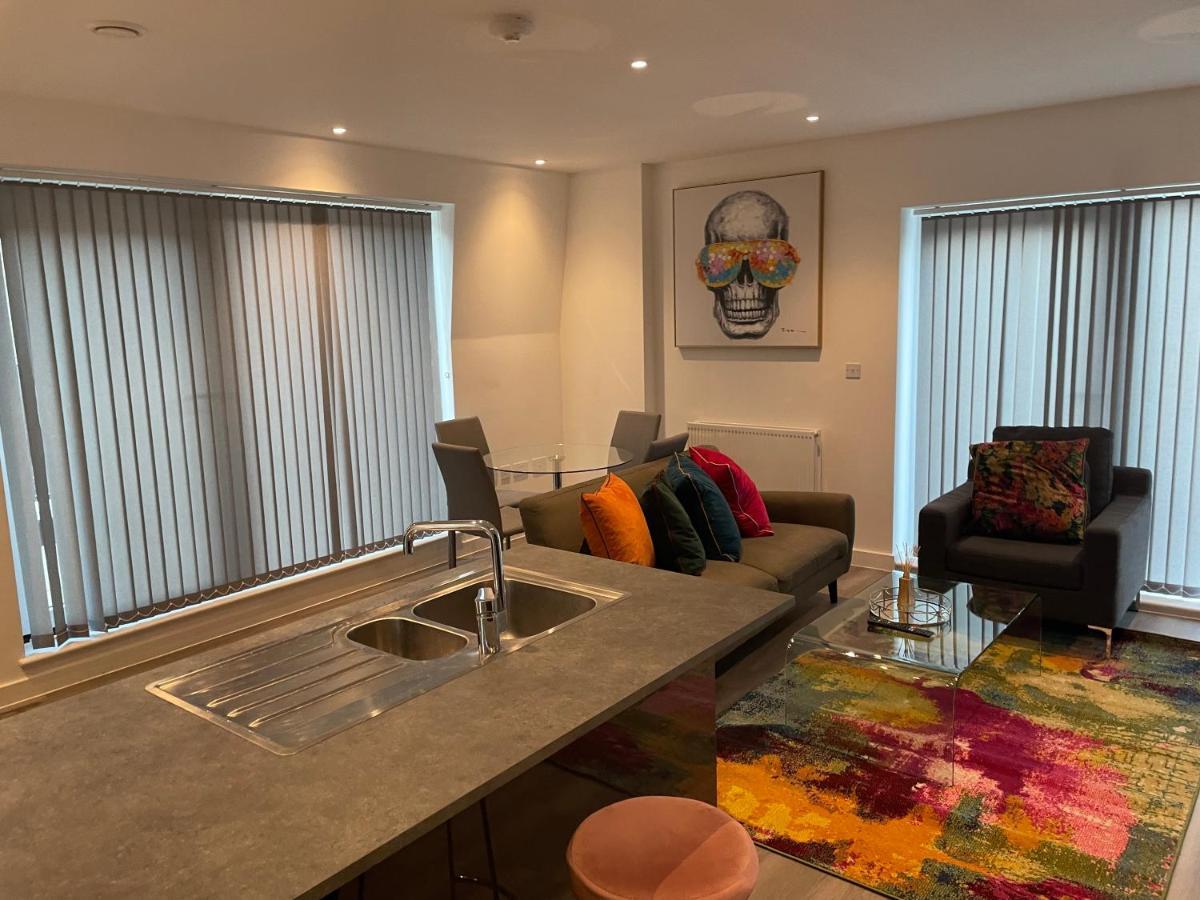 Lovely 2 Bed Apartment With Parking London Luaran gambar